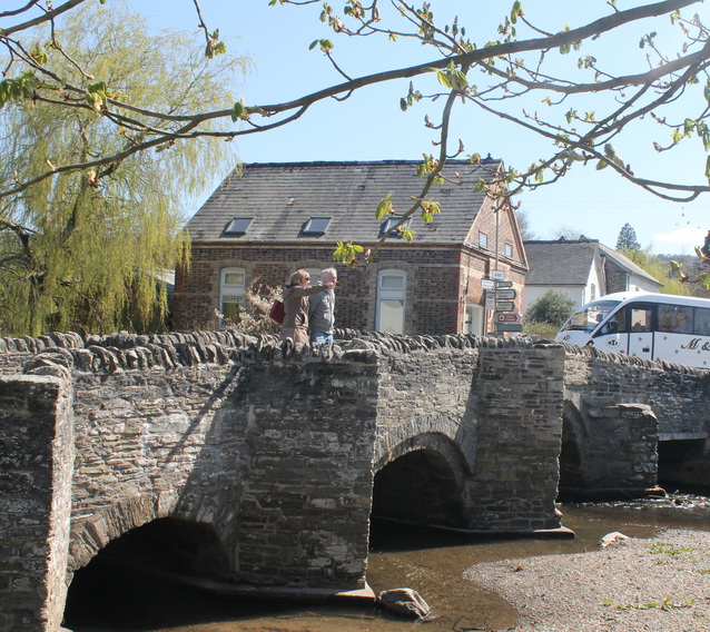 Photo of pack-horse bridge at Clun